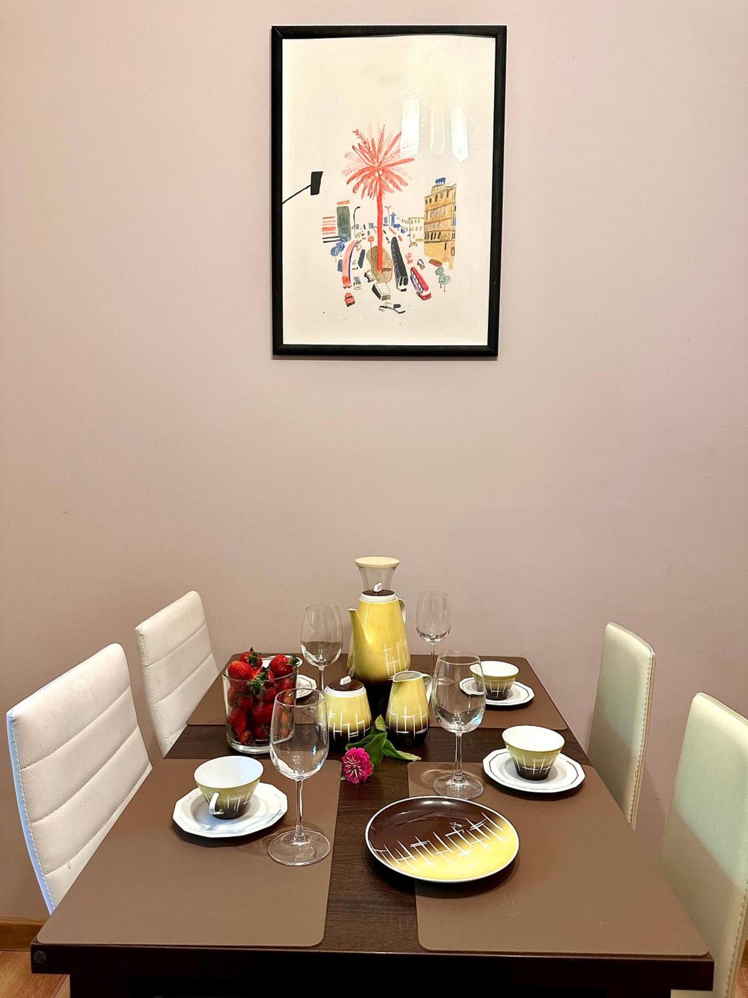 "Banksy" Art Apartment Warsaw Exterior photo