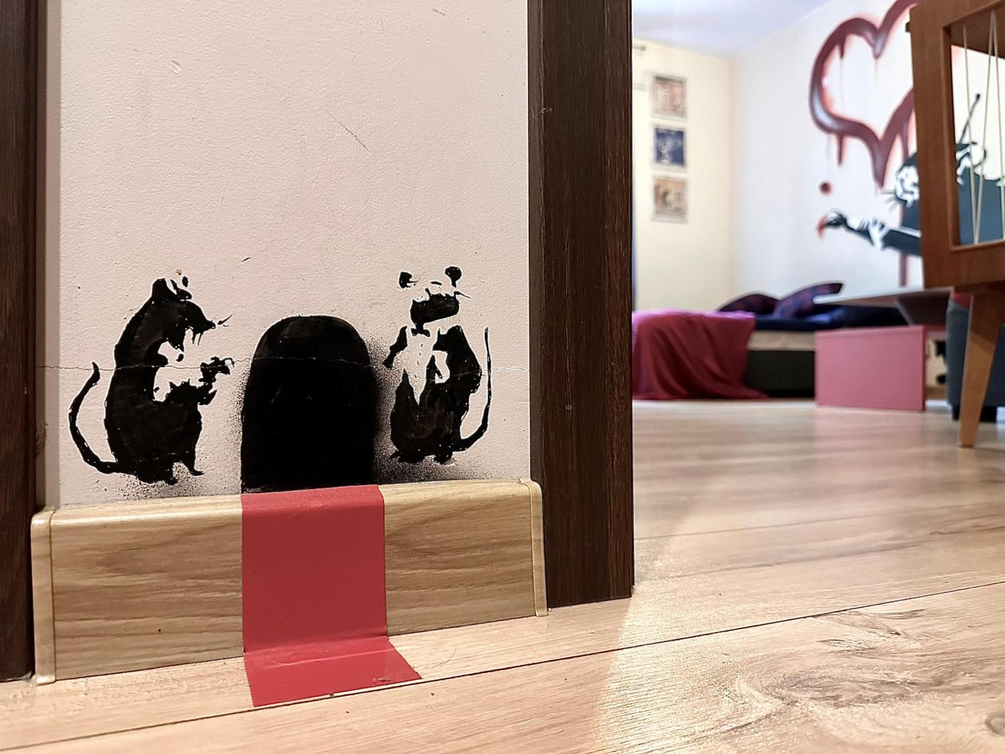 "Banksy" Art Apartment Warsaw Exterior photo
