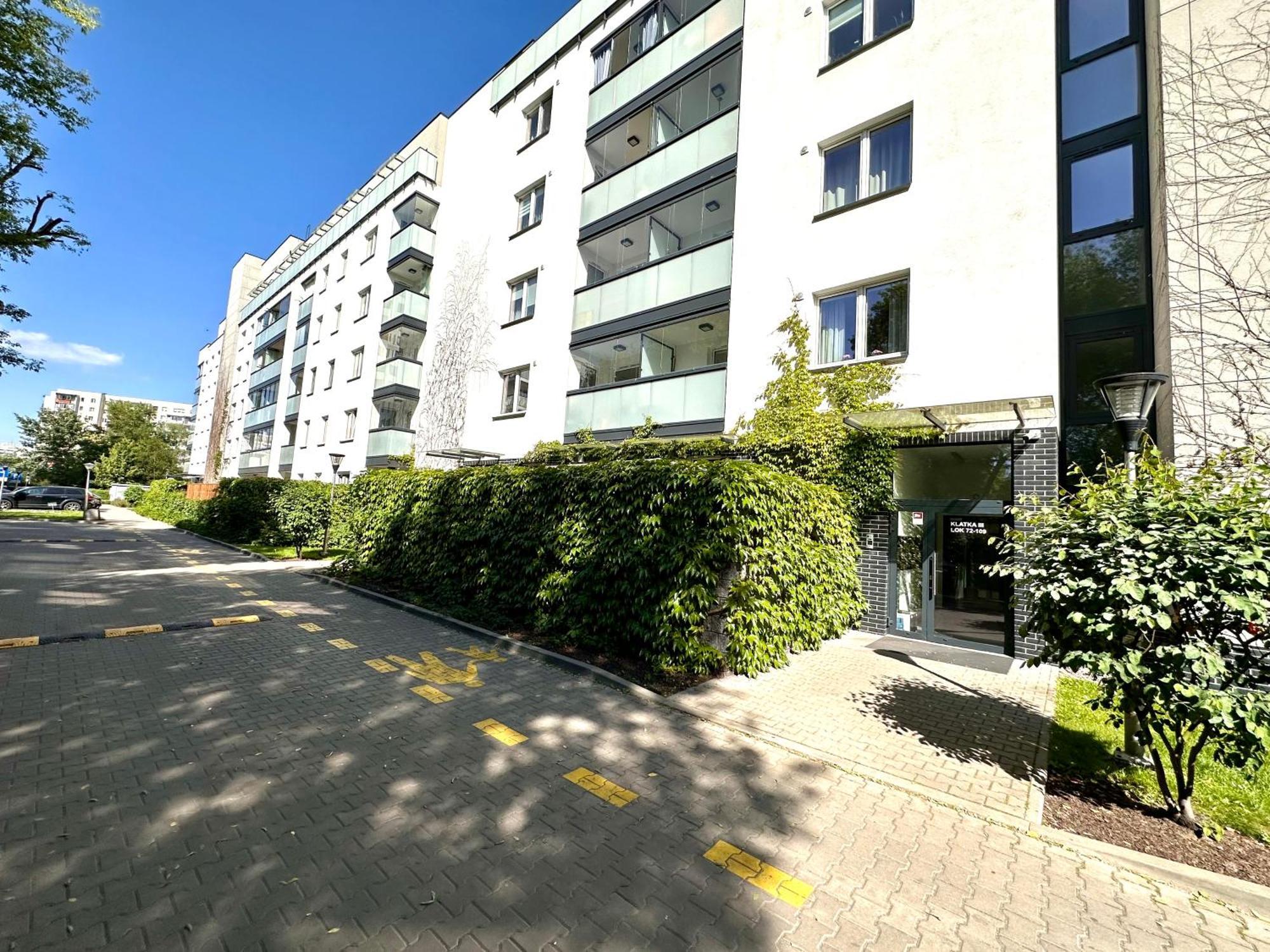 "Banksy" Art Apartment Warsaw Exterior photo